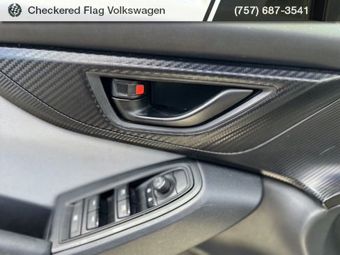 Used 2018 Subaru Crosstrek 2.0i image 12