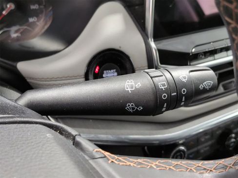 Certified 2022 Jeep Compass Limited image 26