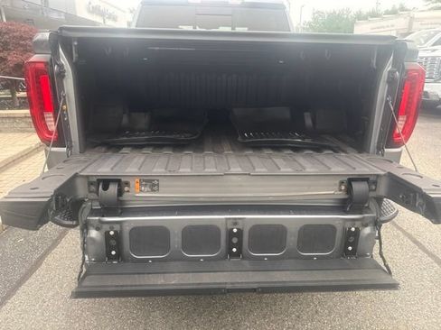 Used 2019 GMC Sierra 1500 SLT w/ SLT Premium Package AWD/4WD image 27