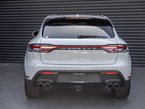 Certified 2023 Porsche Macan S AWD/4WD image 8