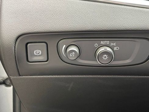 Used 2021 Buick Enclave Essence w/ Sport Touring Edition AWD/4WD image 15
