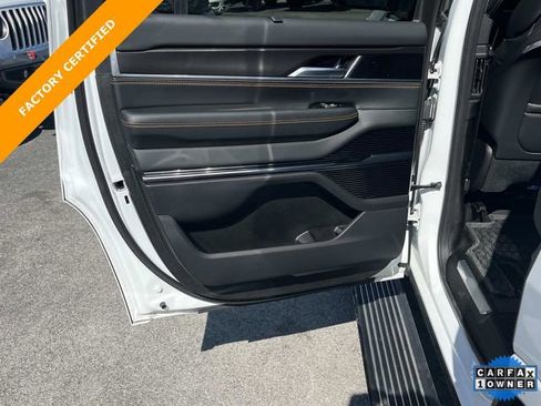 Certified 2024 Jeep Grand Wagoneer Series III w/ Rear Seat Video Group 1 AWD/4WD image 20
