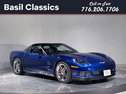 Used 2006 Chevrolet Corvette Coupe w/ Preferred Equipment Group RWD image 1