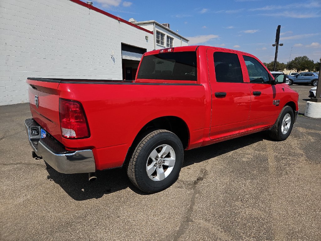 Used 2022 RAM 1500 Classic SLT RWD image 11