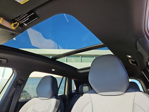 New 2026 Volkswagen Tiguan SE R-Line image 13