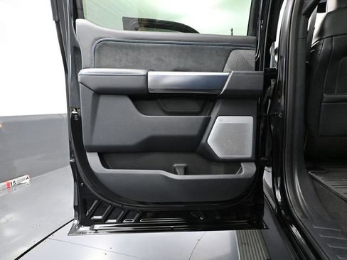 Used 2025 Ford F250 Platinum image 40