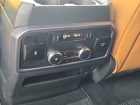 Certified 2024 Ford Expedition Max Platinum image 33