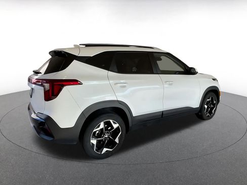 Used 2025 Kia Seltos S image 15