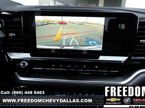 Used 2025 GMC Sierra 1500 SLT image 5