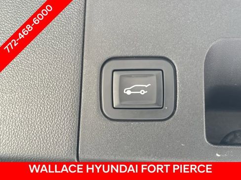 Used 2019 Cadillac XT5 Luxury FWD image 12