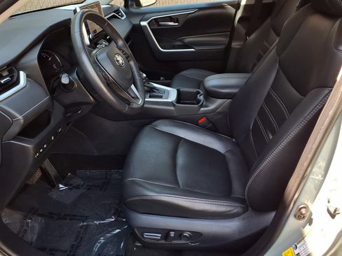 Certified 2023 Toyota RAV4 XLE Premium FWD image 17