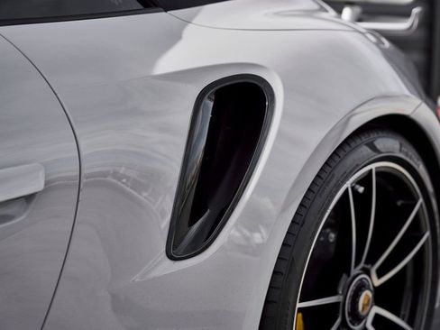 Used 2022 Porsche 911 Turbo S w/ 911 Turbo Sportdesign Package image 9