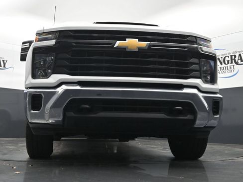 Certified 2024 Chevrolet Silverado 2500 W/T w/ WT Convenience Package AWD/4WD image 27