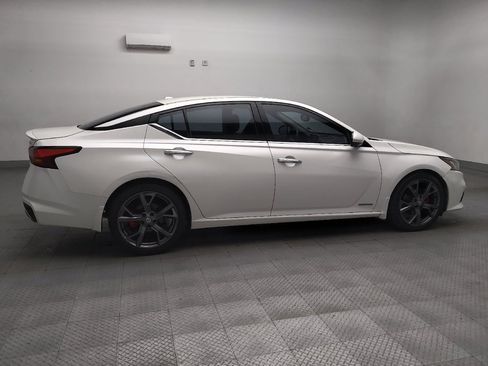 Used 2019 Nissan Altima 2.0 Edition One image 10