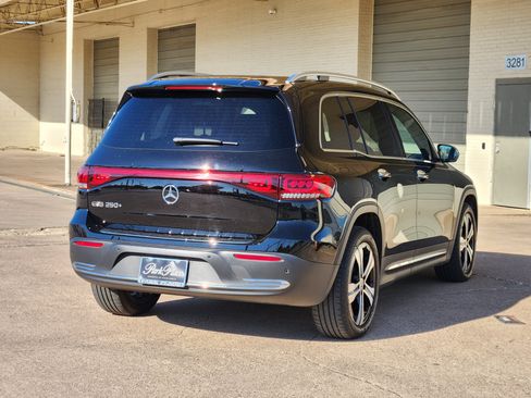 Certified 2023 Mercedes-Benz EQB 250+ image 7