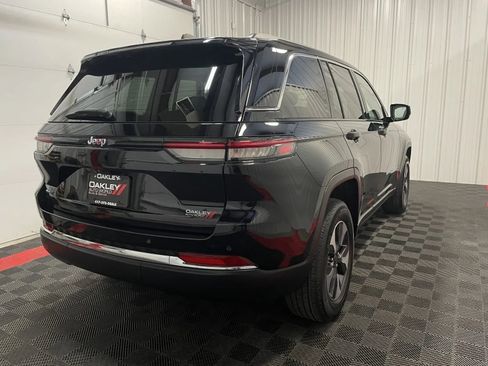 Used 2024 Jeep Grand Cherokee Limited 4xe AWD/4WD image 18