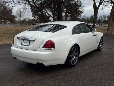 Used 2016 Rolls-Royce Wraith image 3