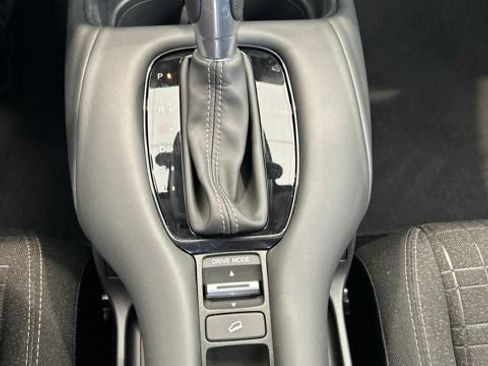 Used 2024 Honda HR-V LX image 16