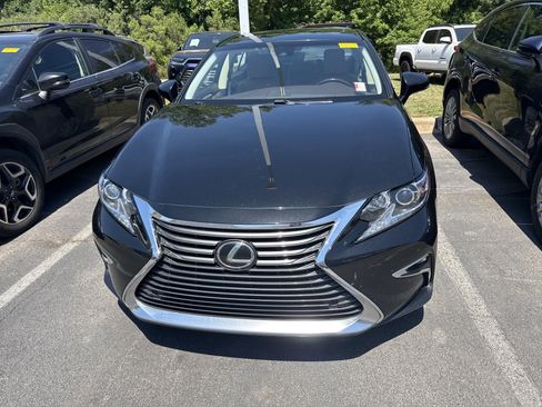 Used 2017 Lexus ES 350 w/ Premium Package FWD image 38
