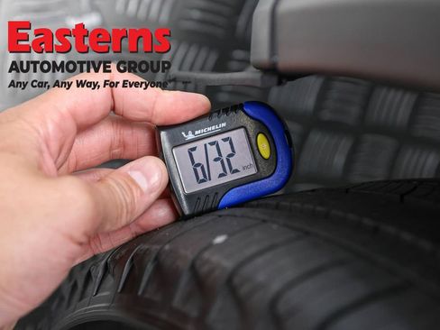 Used 2023 Nissan Rogue SL AWD/4WD image 26