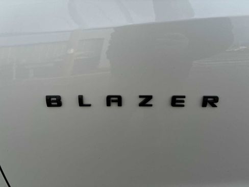 Certified 2023 Chevrolet Blazer RS w/ Driver Confidence II Package image 33