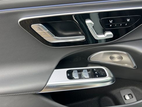 New 2026 Mercedes-Benz E 350 4MATIC Sedan image 11