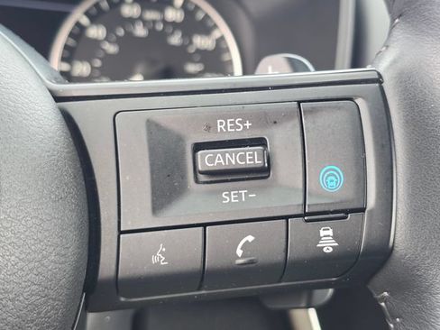 Certified 2024 Nissan Rogue SV w/ SV Premium Package FWD image 22