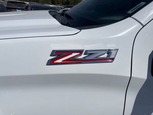 Used 2019 Chevrolet Silverado 1500 LTZ w/ LTZ Premium Package AWD/4WD image 10