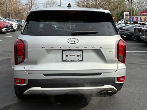 Used 2022 Hyundai Palisade SEL w/ 8P Bench Seat Package image 4