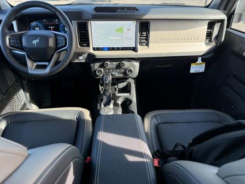 New 2025 Ford Bronco Outer Banks image 6