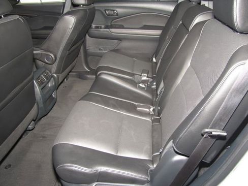 Certified 2023 Honda Passport EX-L image 13