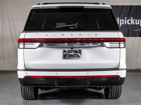 Used 2023 Lincoln Navigator L Reserve image 9