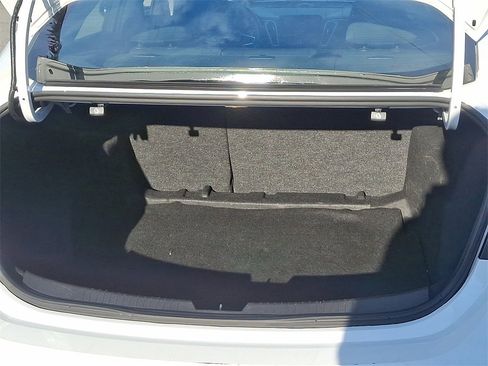 Used 2023 Chevrolet Malibu LT image 29