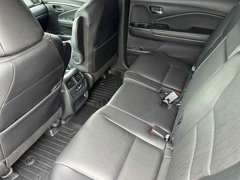 Certified 2022 Honda Pilot Special Edition image 12