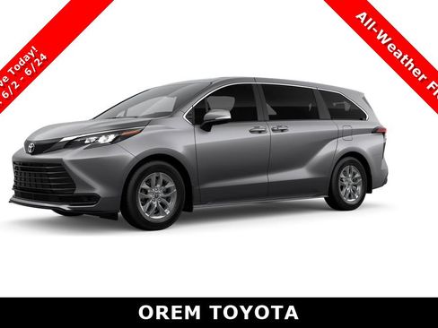 New 2026 Toyota Sienna LE FWD image 2
