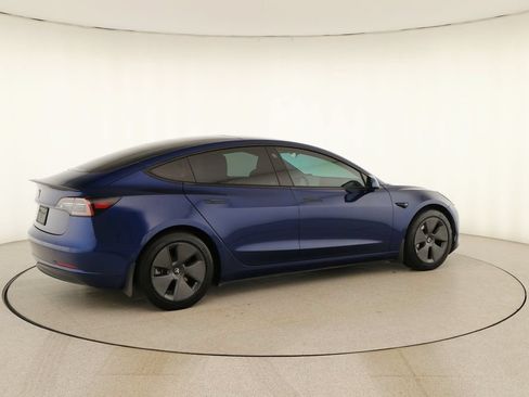 Used 2021 Tesla Model 3 Standard Range Plus RWD image 7