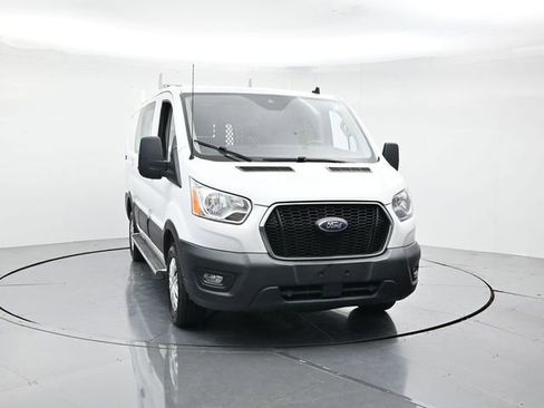 Certified 2022 Ford Transit 250 Low Roof w/ Exterior Upgrade Package RWD image 4