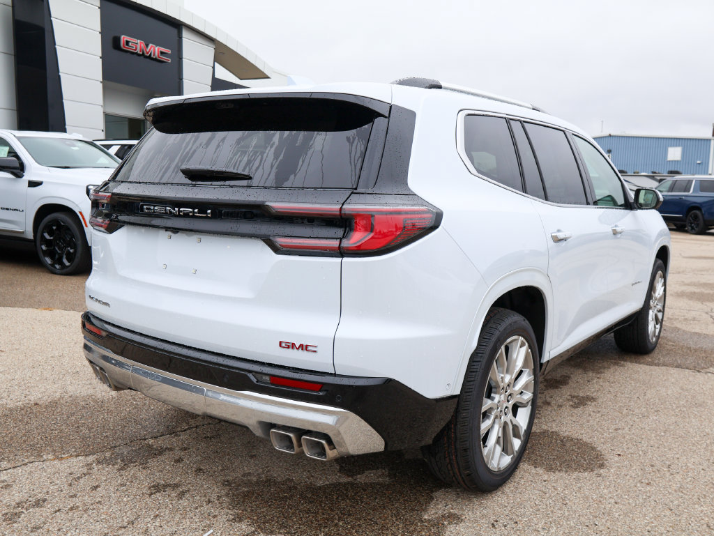New 2027 GMC Acadia Denali w/ Denali Reserve Package FWD image 3