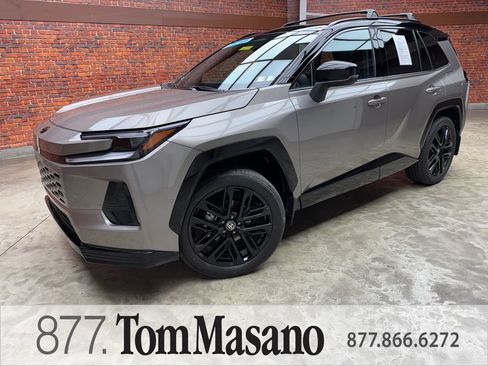 Used 2026 Toyota RAV4 XSE w/ Panoramic Sun Roof Package AWD/4WD image 1
