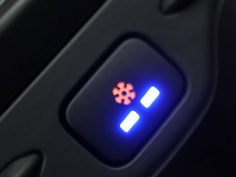 Used 2025 Land Rover Range Rover Sport SV Edition Two image 50