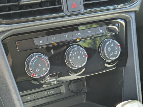 Certified 2024 Volkswagen Taos S AWD/4WD image 20