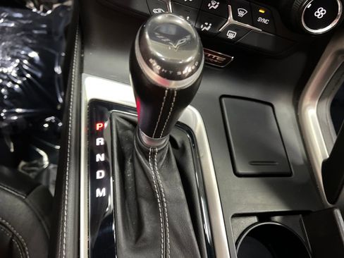 Used 2016 Chevrolet Corvette Stingray Coupe w/ Carbon Flash Badge Package RWD image 26