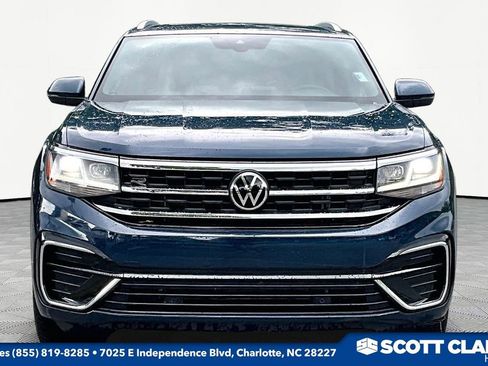 Used 2021 Volkswagen Atlas Cross Sport SEL R-Line FWD image 2