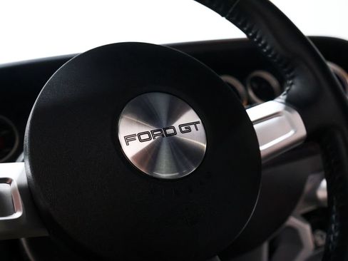 Used 2005 Ford GT RWD image 67