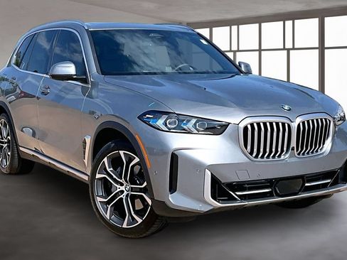 Used 2026 BMW X5 sDrive40i w/ Premium Package RWD image 11