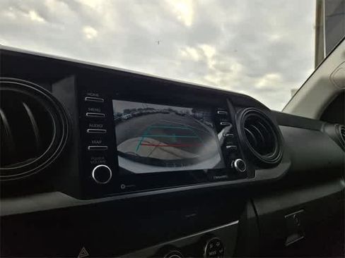 Used 2022 Toyota Tacoma SR image 24