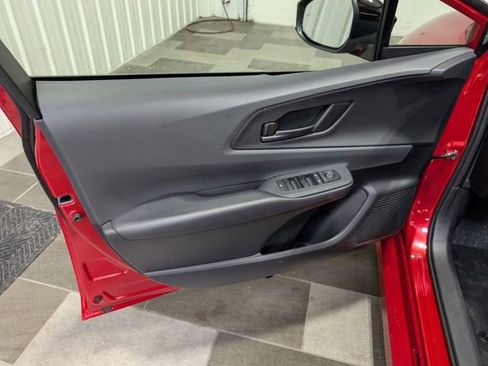 Used 2025 Toyota Prius LE image 12