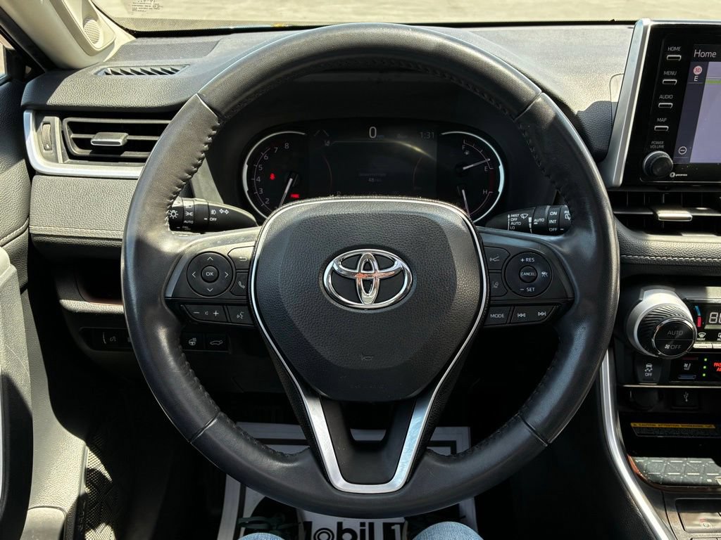 Used 2020 Toyota RAV4 Limited AWD/4WD image 10