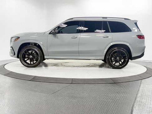 Used 2024 Mercedes-Benz GLS 450 4MATIC image 4
