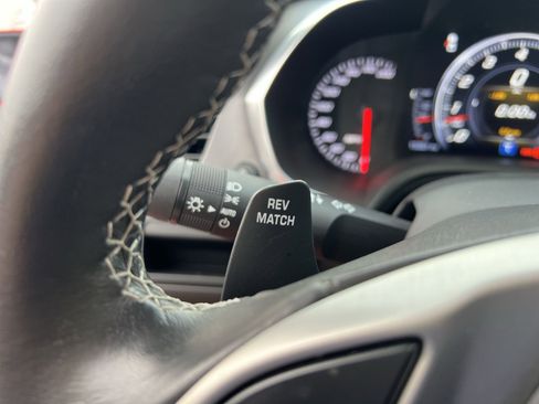 Used 2016 Chevrolet Corvette Stingray Coupe image 35